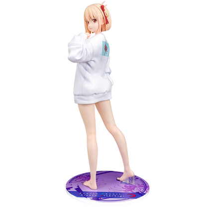 Lycoris Recoil Chisato Nishikigi (Oversized Sweatshirt Ver.) 1/7 Scale Figure