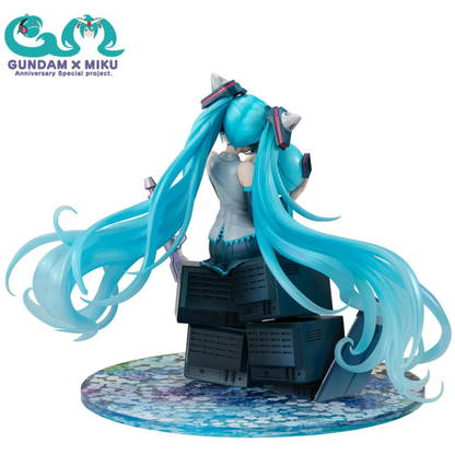 Mobile Suit Gundam 45th Anniversary x Hatsune Miku Lucrea Hatsune Miku x 00 Gundam Figure